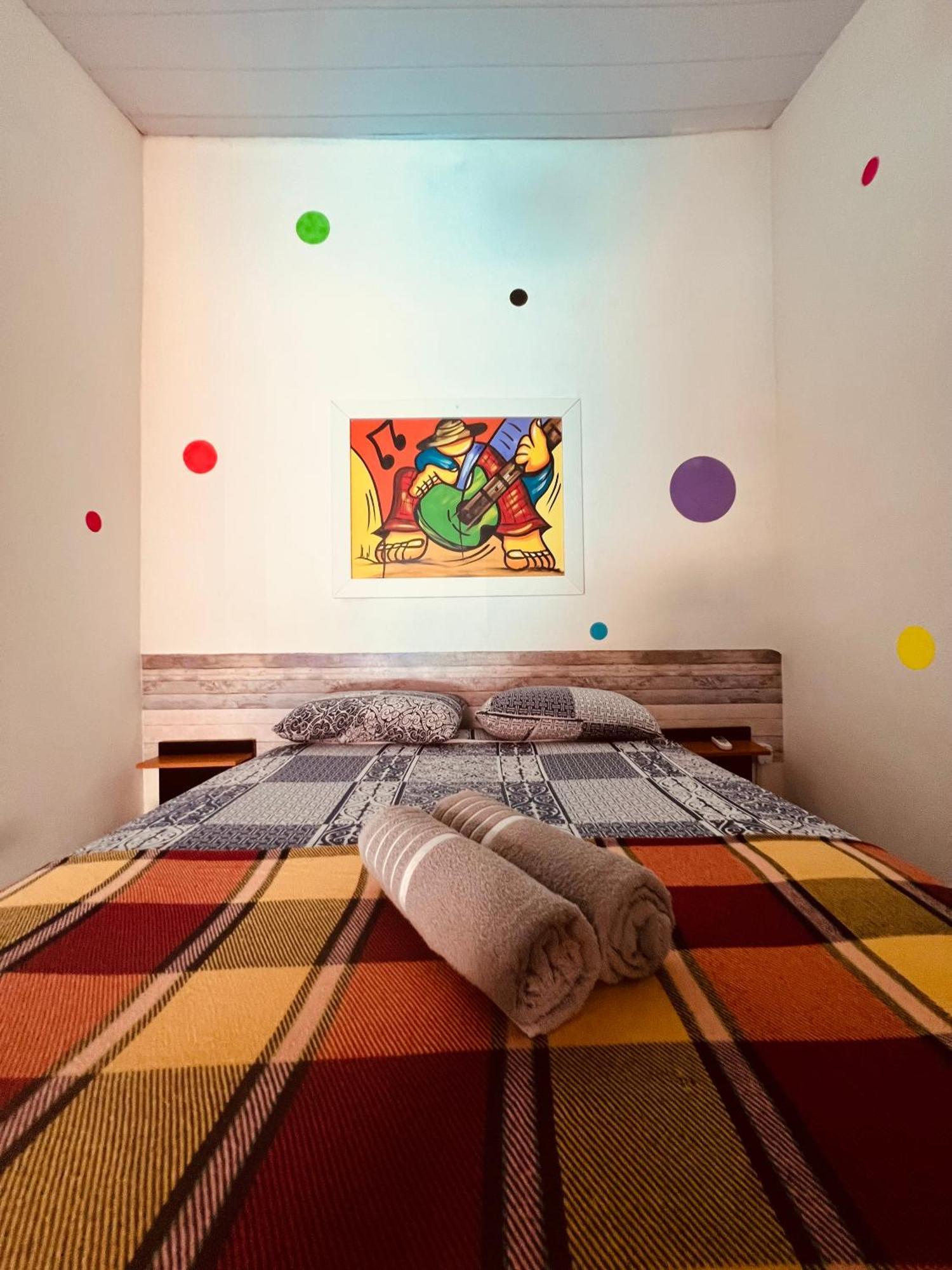 Quarto Duplo com Banheiro Privativo Externo